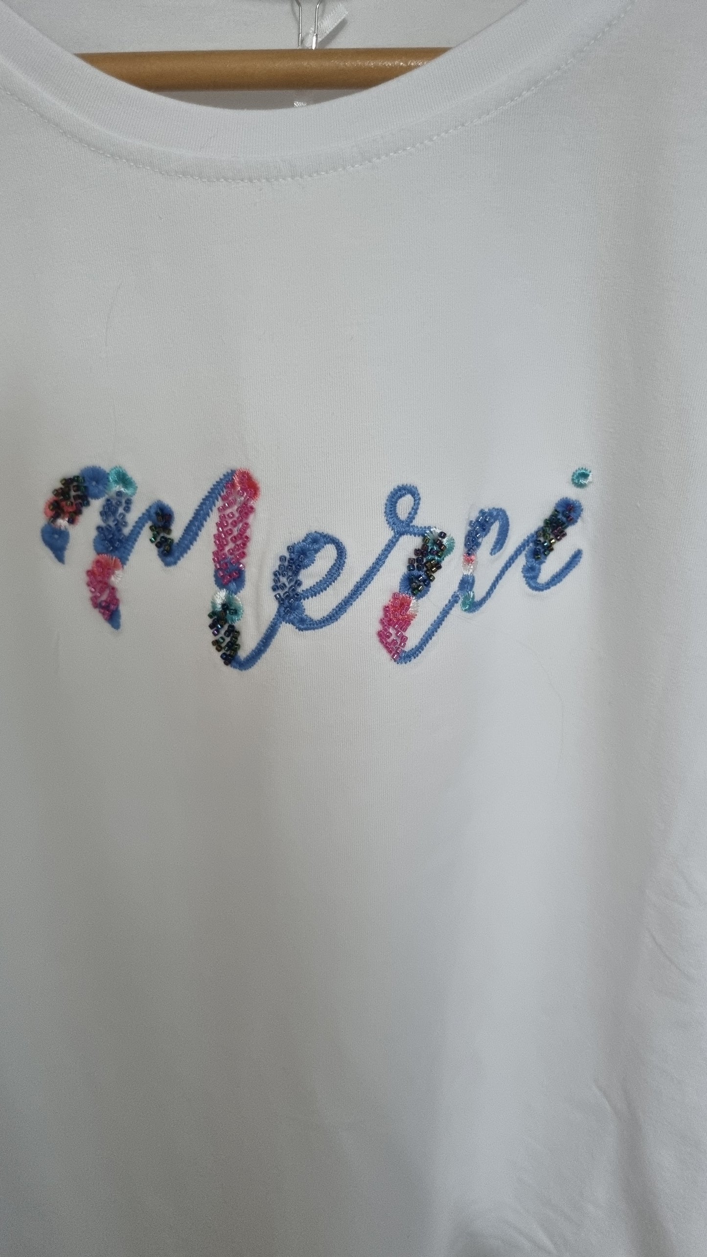 Bella Embroidered T-shirt White/Blue